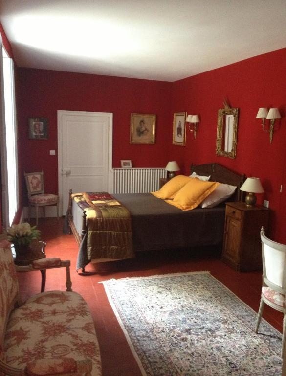 Chateau De Villars Villeneuve-sur-Allier Номер фото